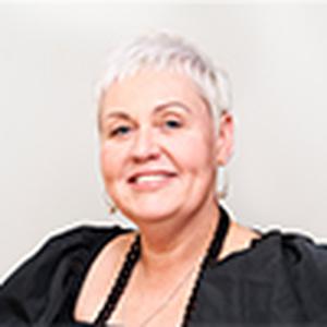 Portrait image of Lisa Breakey