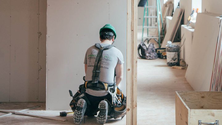 Carpenter in a house renovation