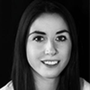 Portrait image of Helen Cheung