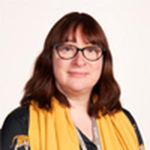 Portrait image of Lucy Oldham