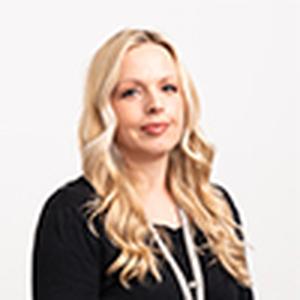 Portrait image of Lucy Knowles